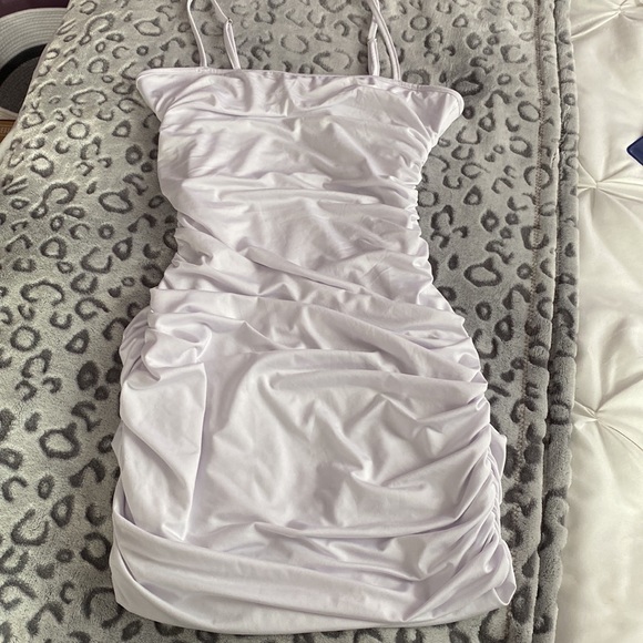 Sexy white mini dress - Picture 3 of 8